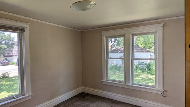 Photo - 326 E Hickory St