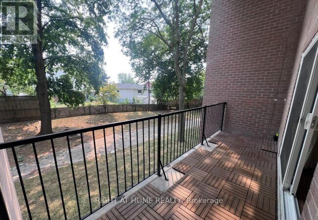 Photo - 165 Cherokee Blvd