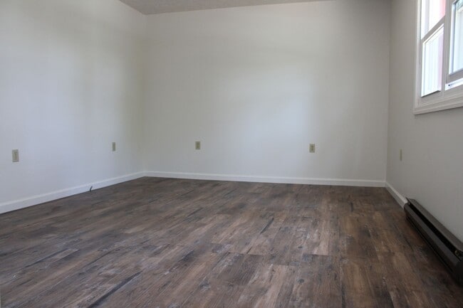 Photo - Spacious Two Bedroom Apartment