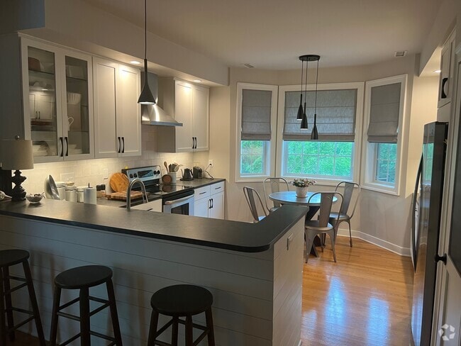Building Photo - 4896 Highlands Pl Rental