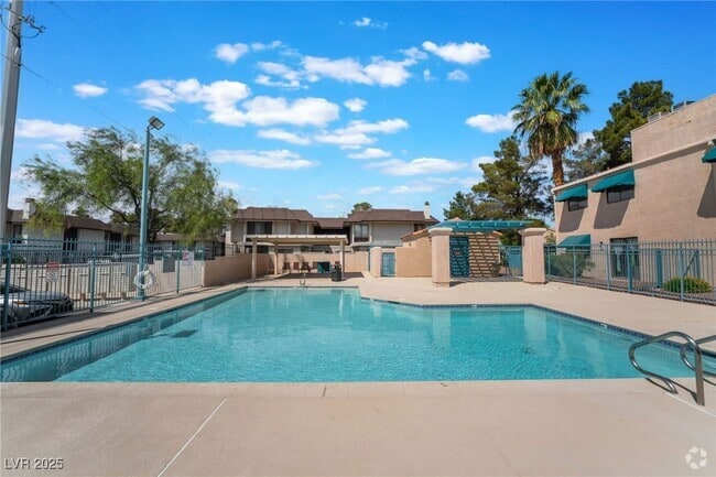 Building Photo - 2225 Pine Breeze Ln Unit 201 Rental