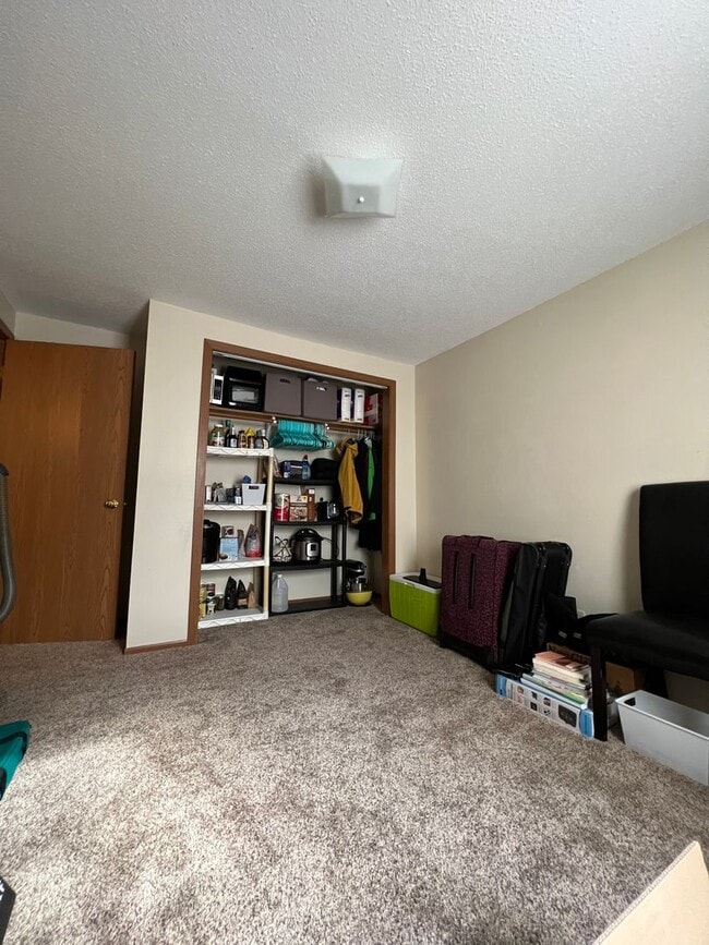 Photo - Hoff - 14 Unit 115