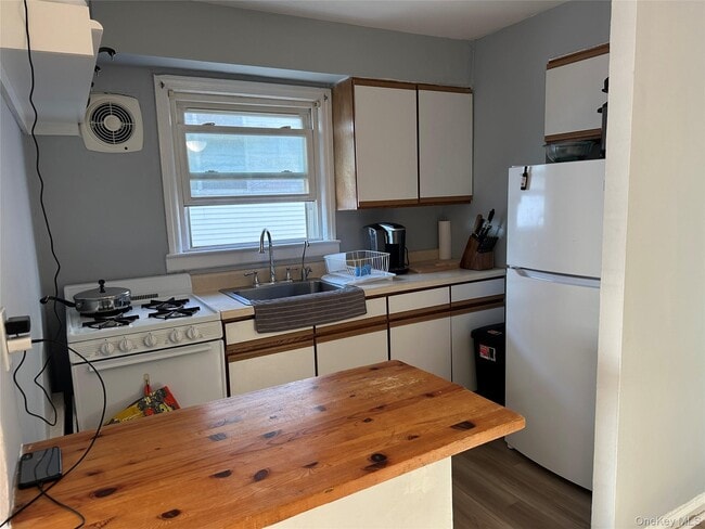 570 E Broadway Unit 2A