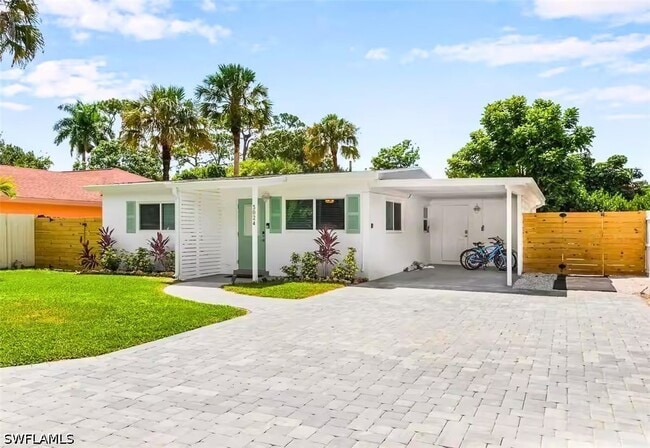 Photo - 3024 Estey Ave