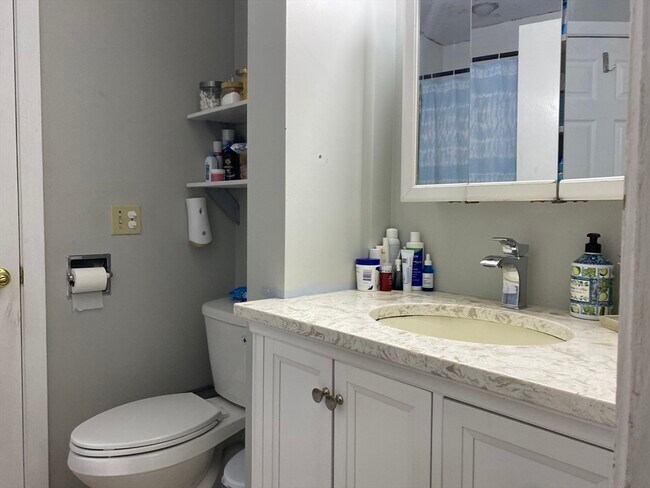 Photo - 133 Walnut St Unit 1