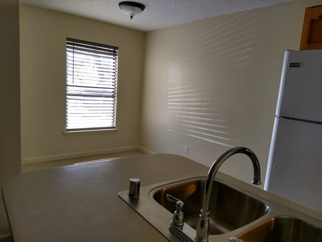 Photo - 103 Timber Wolf Unit Timberwolf