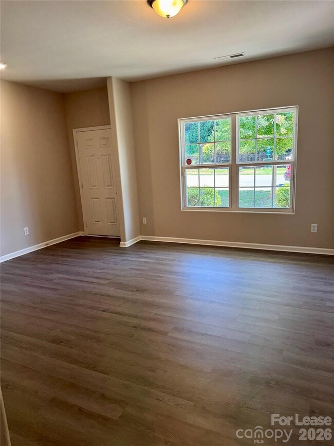 Photo - 937 Joselynn Drive