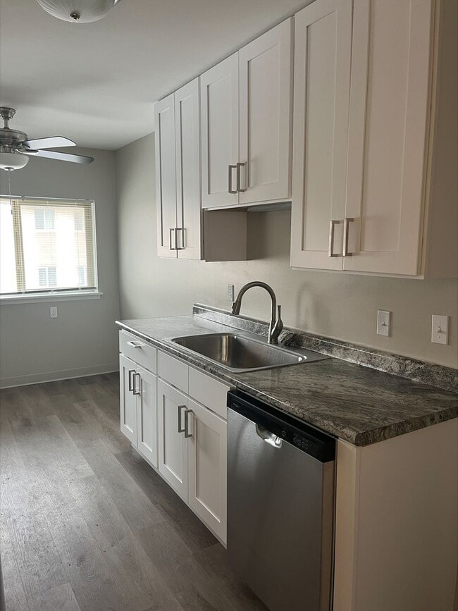 Photo - Live at The Oaks of West Saint Paul | Spacious & Comfortable Living