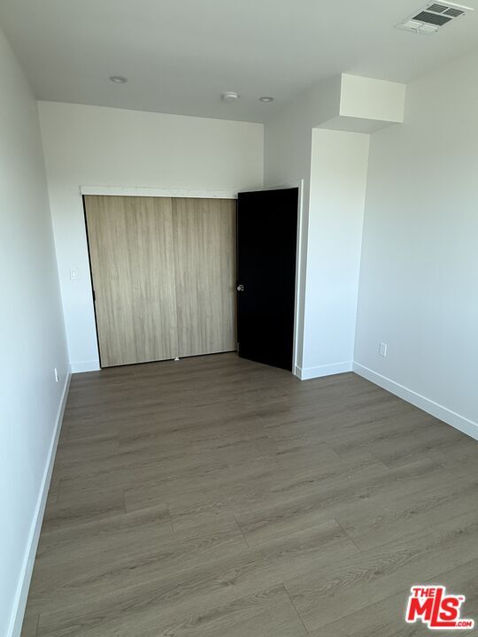 Photo - 2135 S Longwood Ave Unidad 2