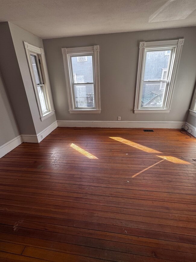 Photo - 220 Broad St Unidad 1