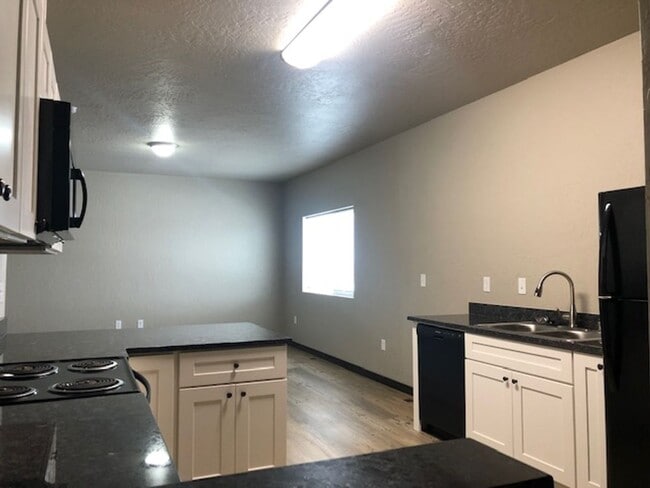 13704 W Bergen Dr Unidad A