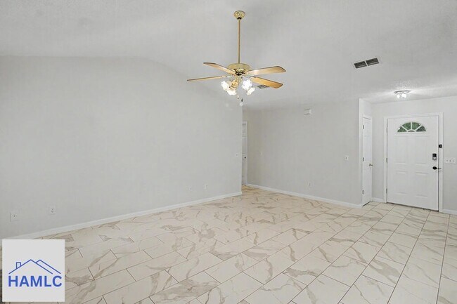 Photo - 340 McCumber Dr