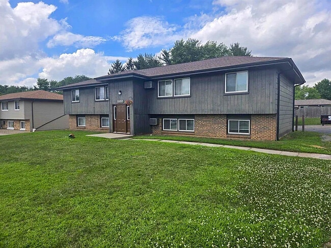 Photo - 5182 Seaton Hall Dr Unit #3
