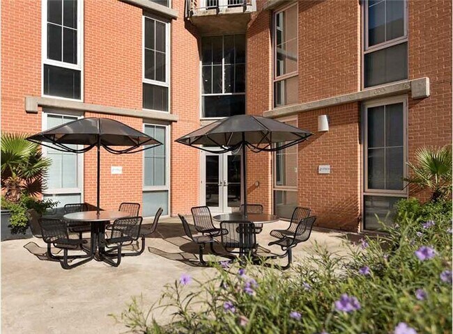 Photo - 202 1/2 Lavaca St Unit A3-20