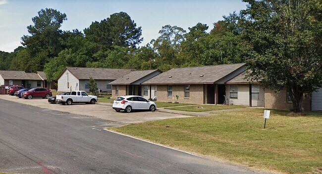 Photo - 301 Harper St