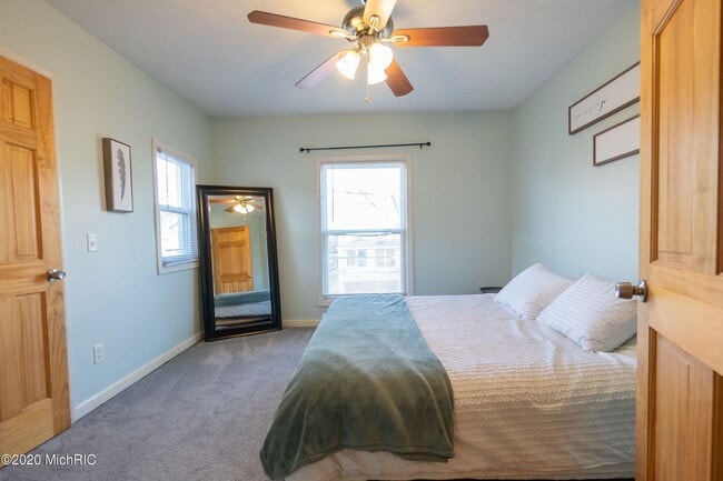 Photo - 416 5th St NW