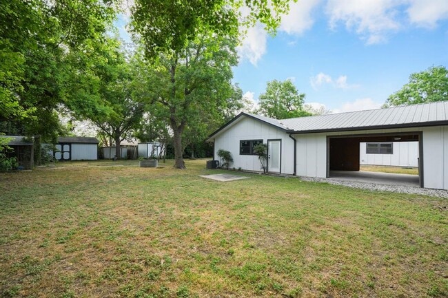 413 Sun Bonnet Dr