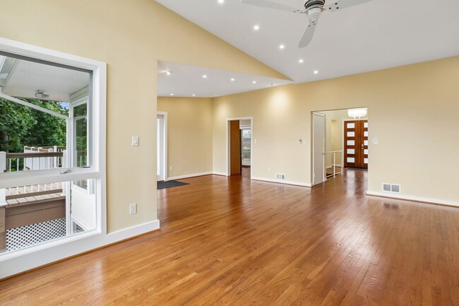 Photo - 3303 Shirley Ln