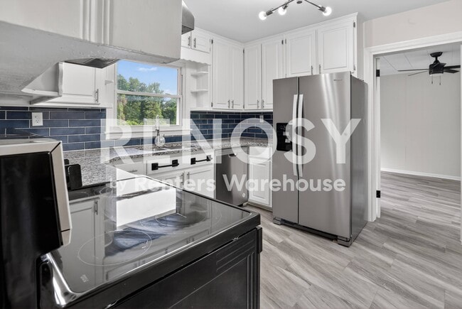 Photo - 3081 Glendale Ct