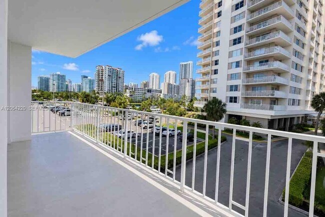 Photo - 500 Bayview Dr Unit 232