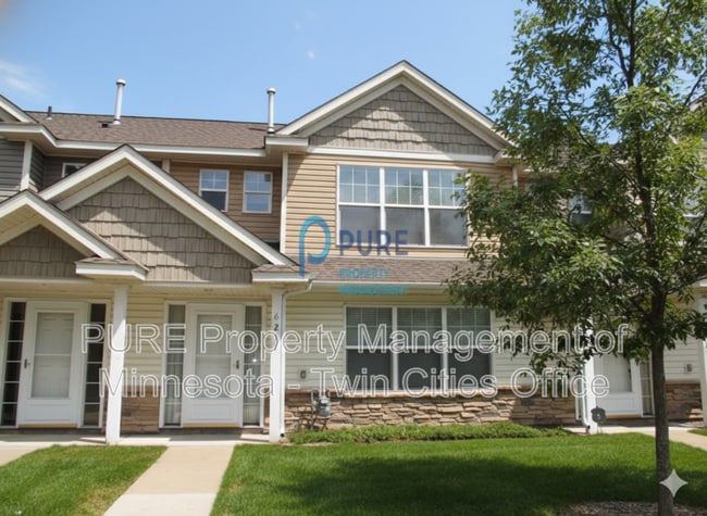 Building Photo - 6211 32nd Ave N