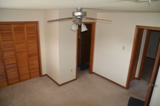 Photo - 3535 Yorkfield Dr