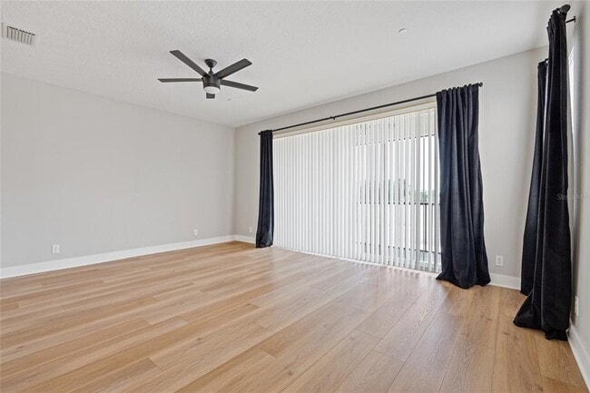 Photo - 1129 Venetian Harbor Dr NE