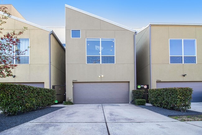 Photo - 2940 Cline St