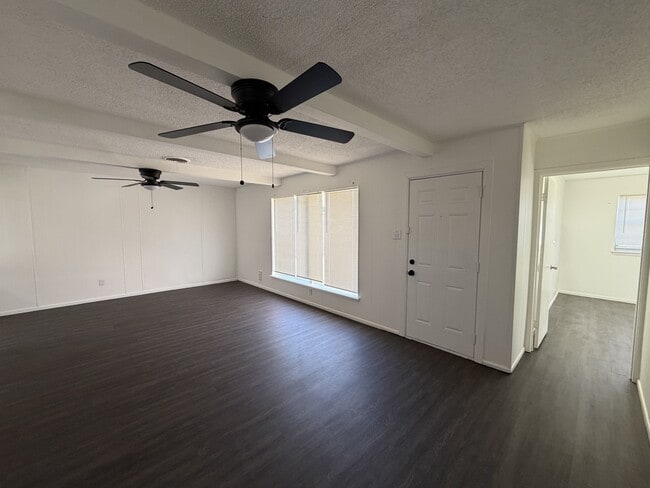 Photo - 5420 39th Dr