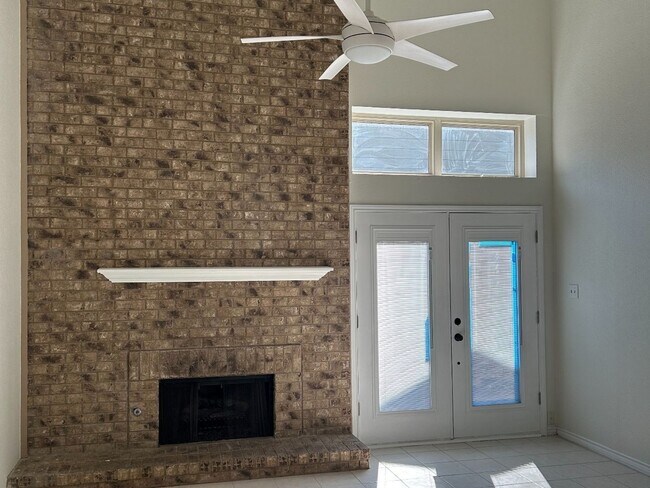 Photo - 2 Bedroom Single Family Home in Garland