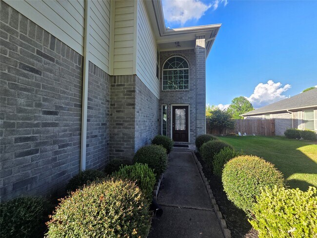 Photo - 16102 Mission Village Dr