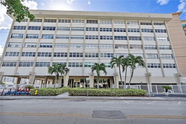 Photo - 111 Golden Isles Dr Unit F2