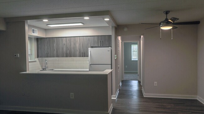 Lansdowne Station Apartments