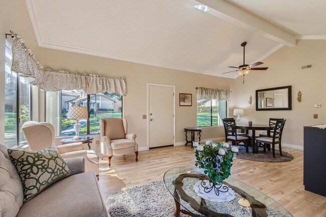 Photo - 2 Bedroom 1 Bath - Single Level Townhome Available mid June