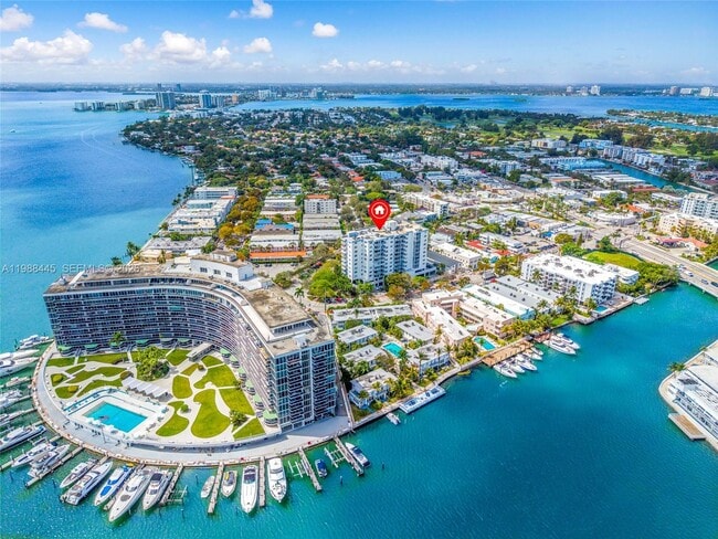 Building Photo - 6900 Bay Dr Unit 7E