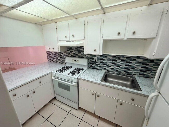 1300 W 47th Pl Unit 216A