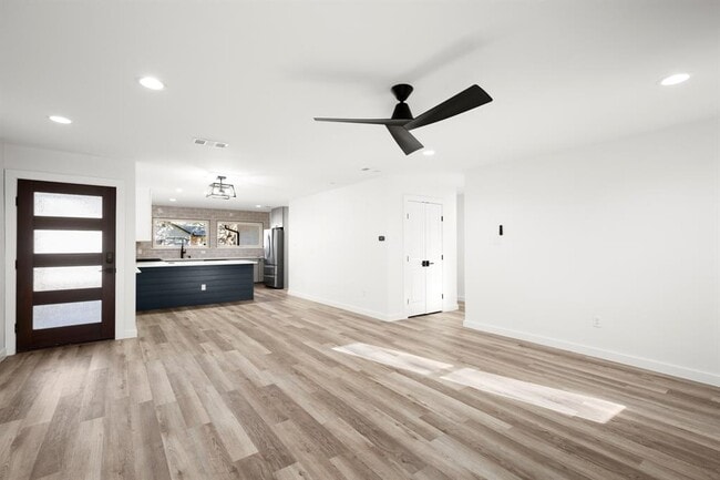 Photo - 9717 Anderson Village Dr