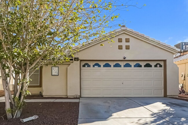 Building Photo - 6125 Wild Berry Dr