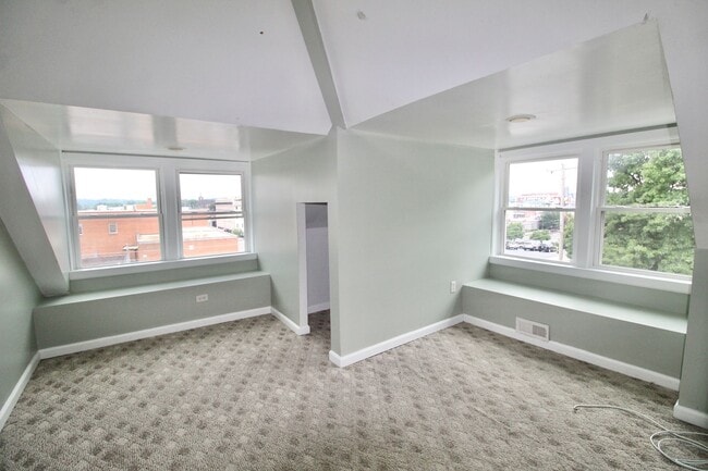Photo - 205 Newman Ave