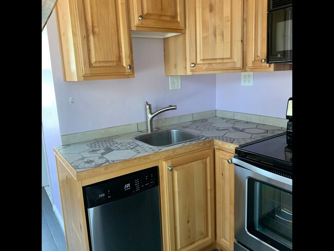 Photo - 615 E 8680 S