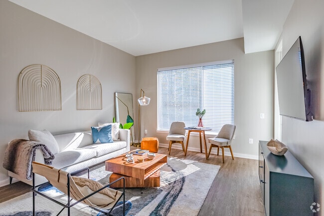 1BR, 1BA - 750SF - The Blake