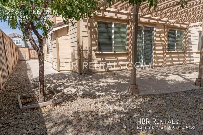 2182 Tennis Ln