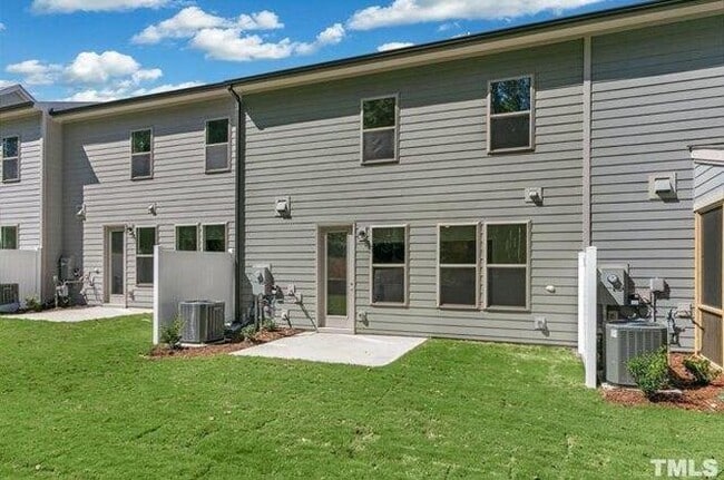 Photo - 2045 Maggie Vly Dr