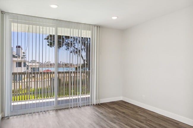 Photo - 700 S. Berendo Ave