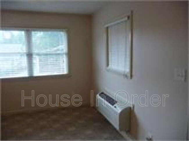 Photo - 20 Howards Row Pl Unit 20-2