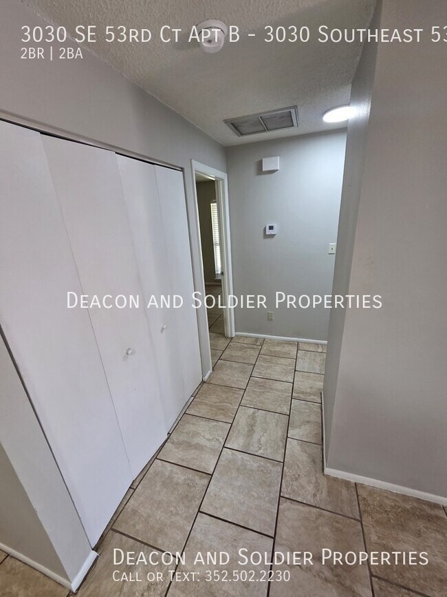 3030 SE 53rd Ct Unidad 3030 Southeast 53rd Court - B