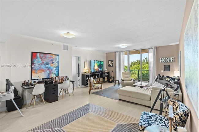 Photo - 15051 Royal Oaks Ln Unit 401