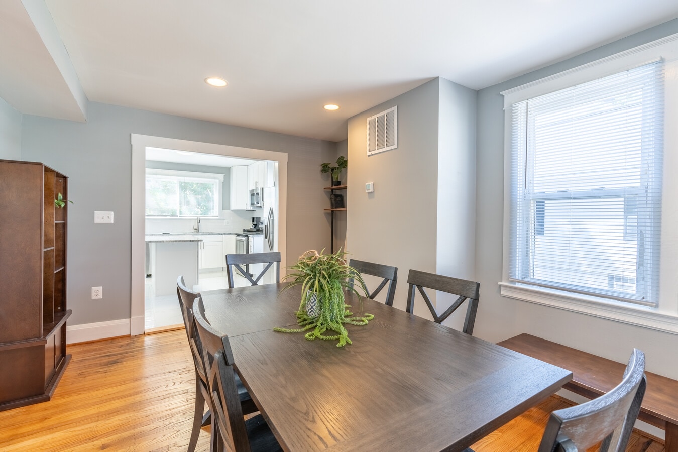 Photo - 1263 Poplar Ave