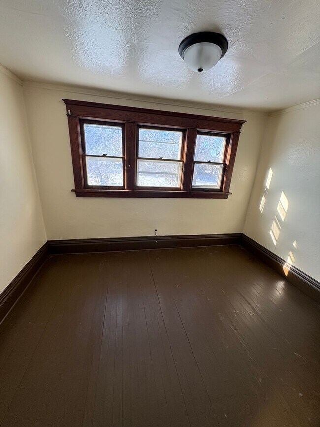 Photo - 3 bedroom 1 bathroom single family home