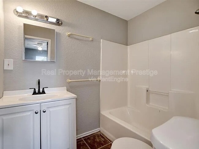 Photo - 5313 Perry Ave